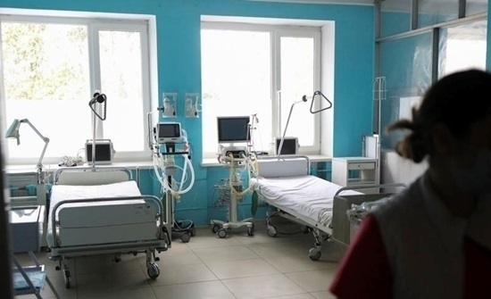 Сенкевич навестил раненых бойцов в больнице и призвал николаевцев сдавать для них кровь
