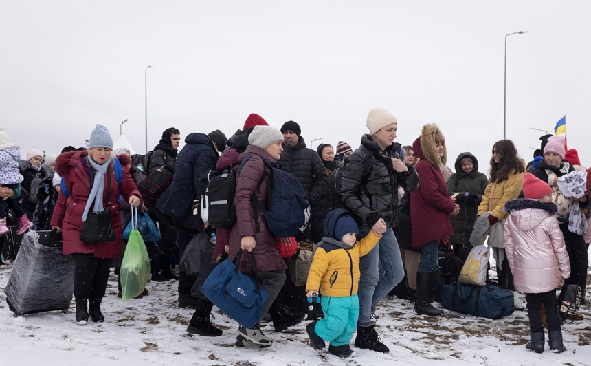 Из Украины в соседние страны выехали 3 миллиона беженцев