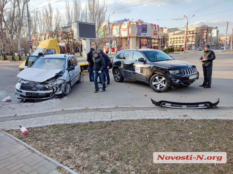 «Не будьте дебилами!»: Сенкевич припугнул штрафами водителей, «летающих» по Николаеву