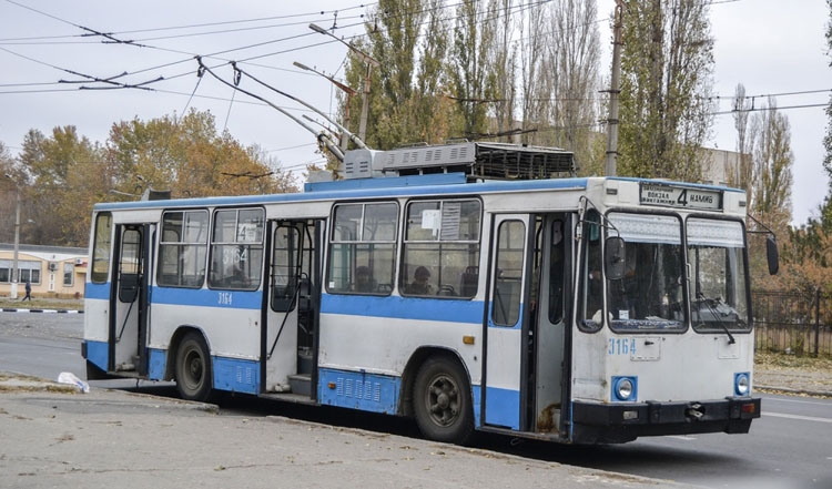 В Николаеве на городские маршруты вышло около 70 единиц транспорта. Список