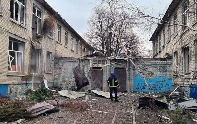 В Луганской области почти 100 тысяч человек находятся без света