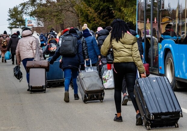 Cвыше 3 млн украинцев стали беженцами, до 12 млн – переселенцами, - Подоляк