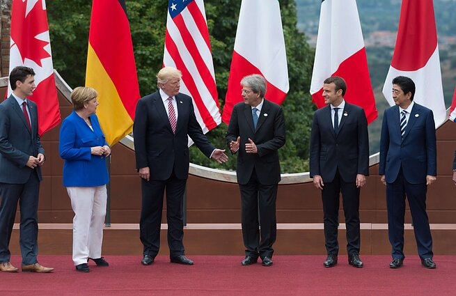 Страны G7 призвали Россию немедленно вывести армию из Украины