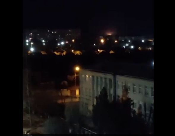 Появилось видео обстрелов в Чернобаевке