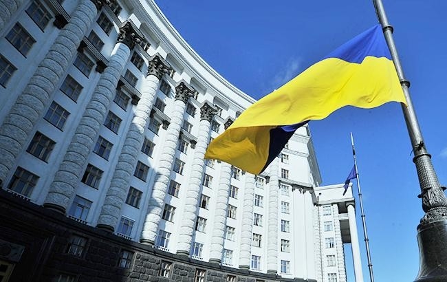 Кабмин решил активизировать эвакуацию предприятий на запад Украины