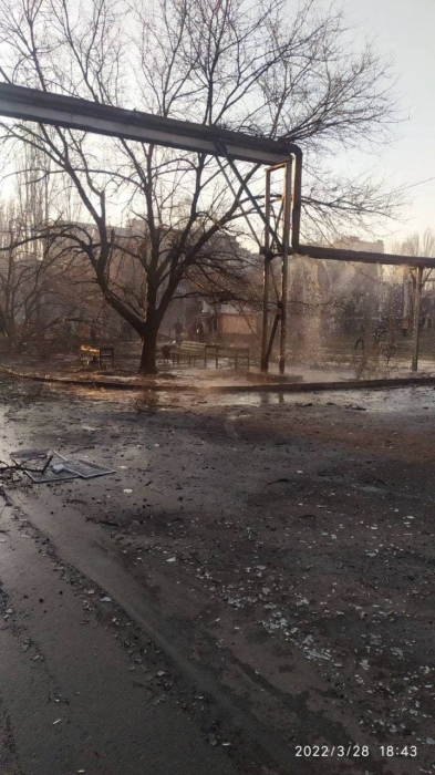 В сети показывают результаты вчерашнего обстрела жилого квартала в Николаеве