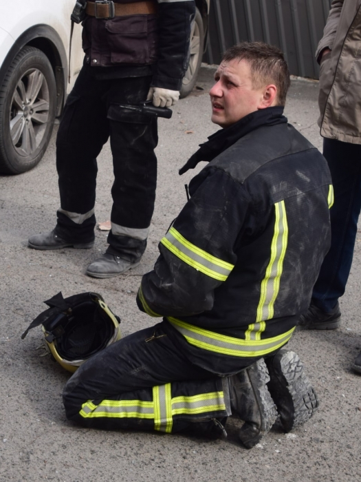 В ГСЧС опубликовали фото и видео спасательных работ в Николаевской ОГА