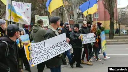 В Мелитополе оккупанты хотят ввести в школах обучение на русском языке уже в апреле