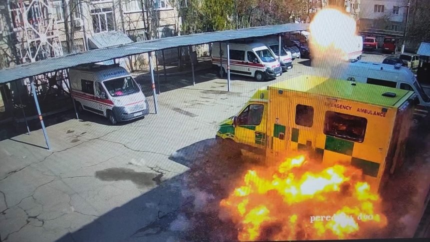 Ким показал видео момента обстрела детской больницы в Николаеве