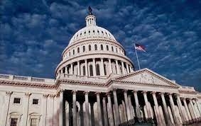 Сенат США одобрил законопроект, предусматривающий ленд-лиз для Украины
