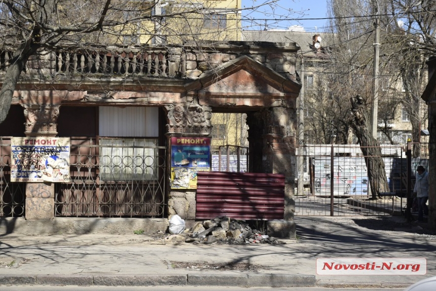 Весна в прифронтовом Николаеве (фоторепортаж)