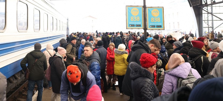 В Украине официально зарегистрировали более 500 тысяч новых вынужденных переселенцев
