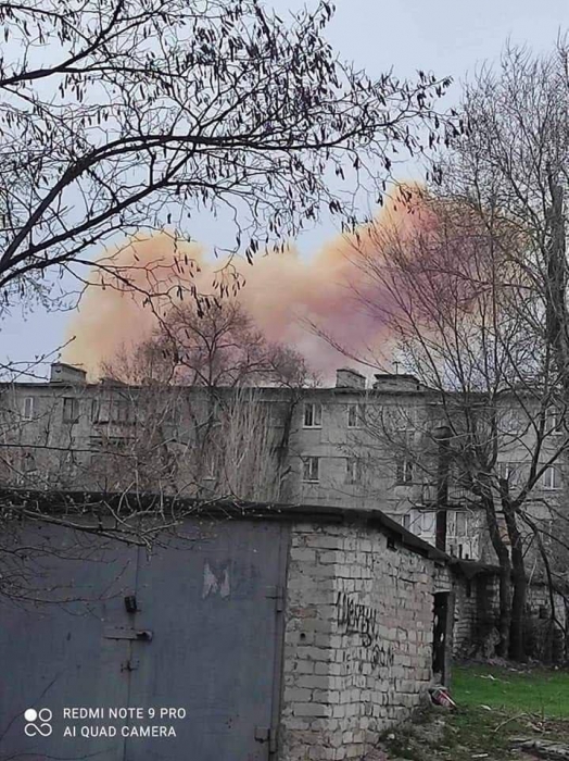 На Луганщине ветер погнал облако с азотной кислотой в сторону РФ