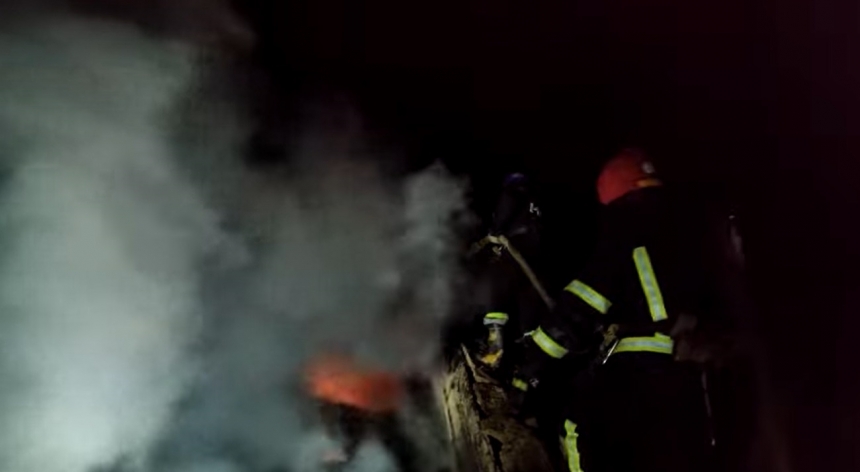 В Николаевской области горели жилые дома (видео)