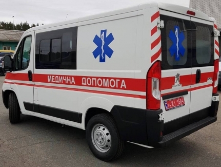 В Запорожской области оккупанты похитили спецавтомобили из медучреждений и школьный автобус