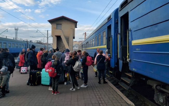 Укрзалізниця обнародовала график эвакуационных поездов на 17 апреля