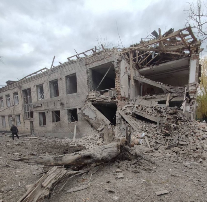 В Баштанке после обстрела больницы уничтожено отделение гемодиализа, есть пострадавшие (видео)
