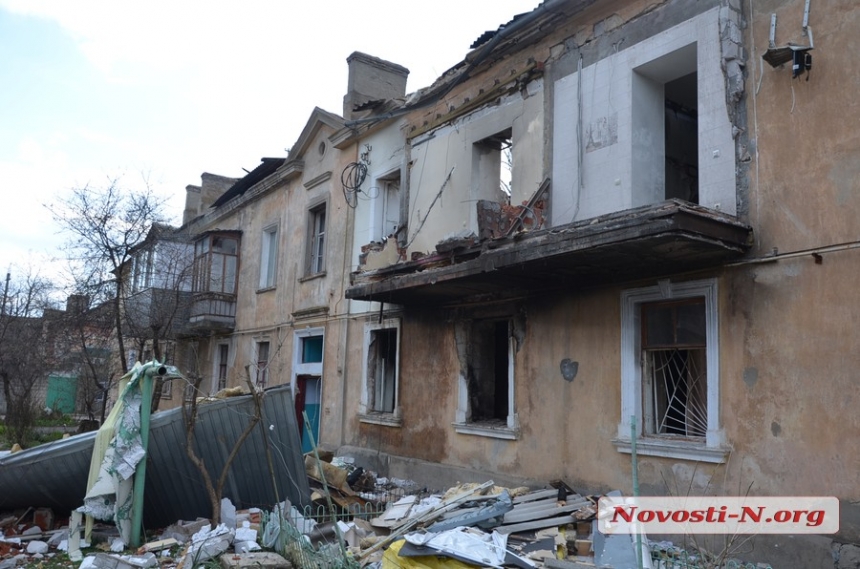 В Николаевской области за сутки от обстрелов пострадали 34 объекта: дома, больница, учреждения культуры