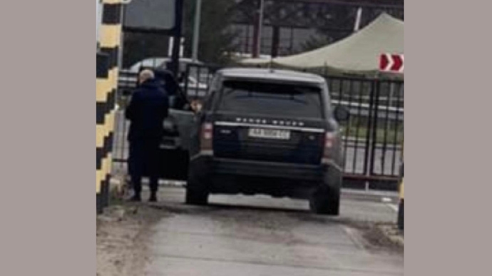 Нардепа Суркиса останавливали на границе: не дали вывезти 13 пар часов