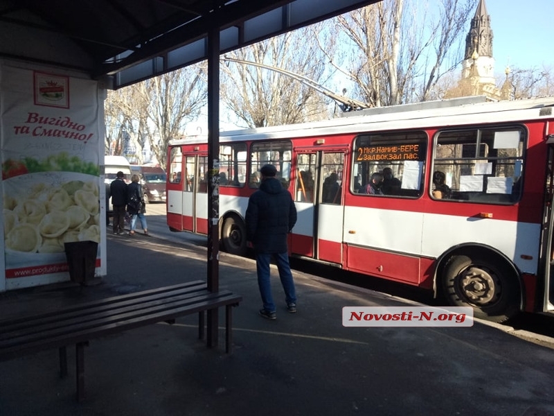 В Николаеве сегодня курсируют 140 единиц транспорта. Маршруты