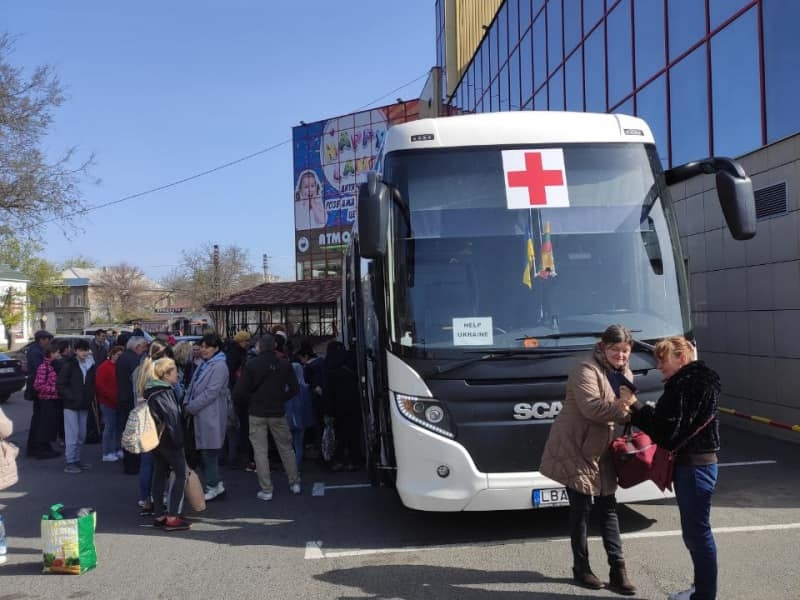 В Николаеве продолжается эвакуация семей с детьми