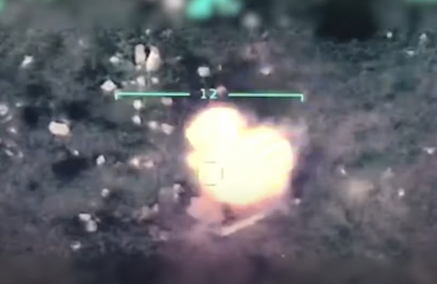 ВСУ опубликовали кадры уничтожения российских позиций на острове Змеиный (видео)