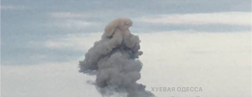 Сообщается о взрывах в Одессе