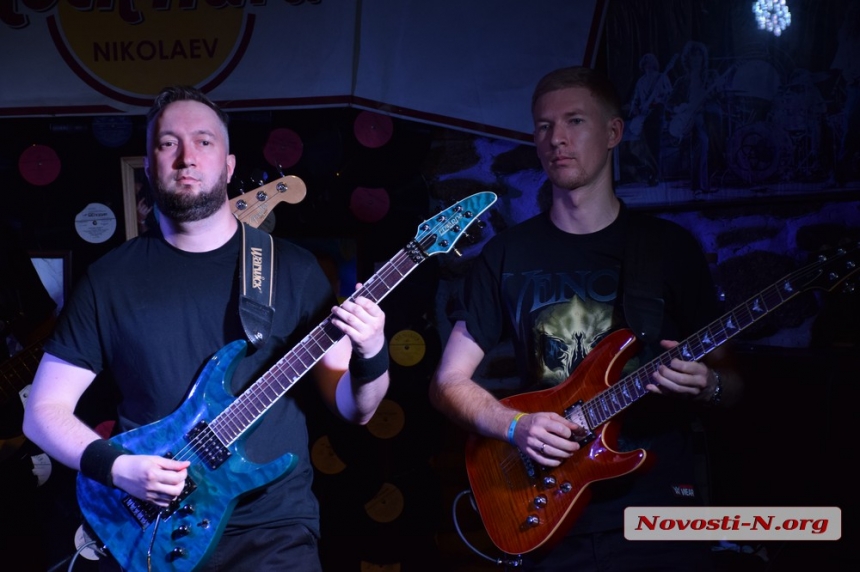 В Николаеве прогремел благотворительный концерт рок-группы «Крылья»: собирали деньги для ВСУ (фото)