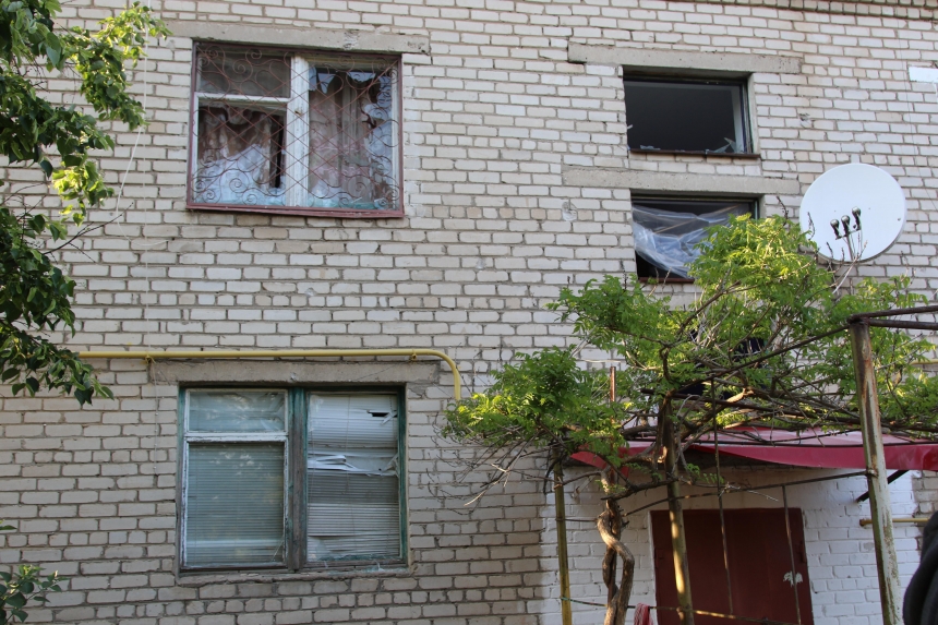 Появились фото результатов вражеского обстрела пригорода Николаева