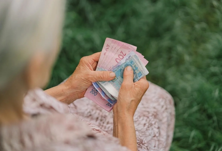 В правительстве раскрыли детали нового повышения пенсий в Украине