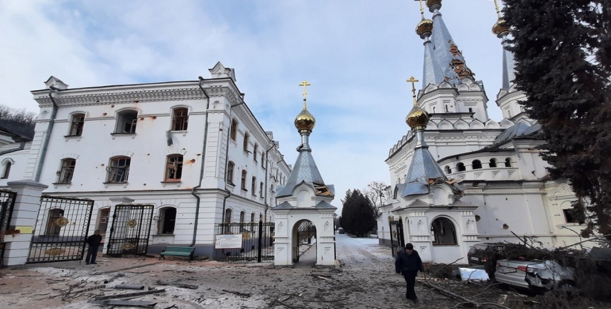 Под Донецком обстреляли Святогорскую Лавру, погибли трое монахов