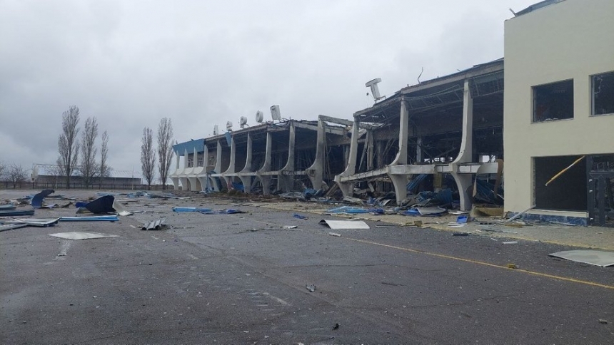 На восстановление разрушенного захватчиками аэропорта в Николаеве нужно 13,5 млн евро, - Ким
