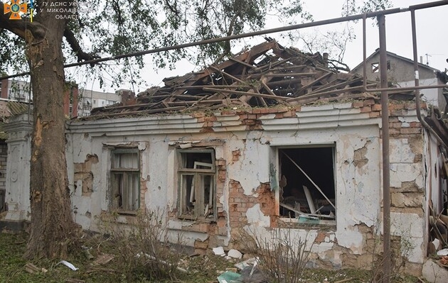 Враг продолжает обстреливать Николаевскую область: разрушены дома и предприятие