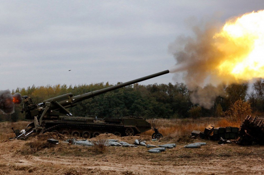 В Николаеве артиллерийский снаряд попал в жилой дом – пострадали 5 мирных жителей