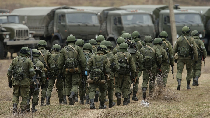 Россия привлекла более 300 тысяч военных к войне в Украине, - ВСУ
