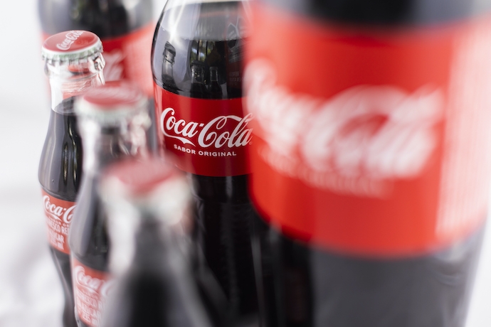 Coca-Cola уходит из РФ: останавливает производство и продажу в России