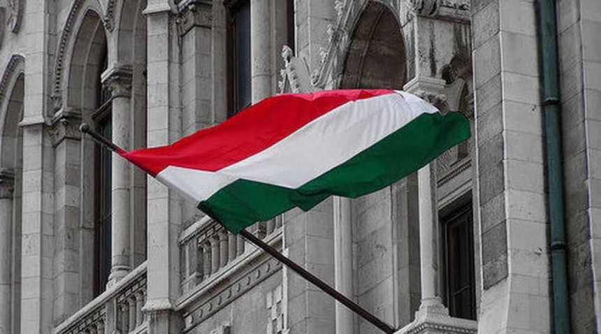 Премьер-министр Венгрии поддержал статус кандидата в члены ЕС для Украины