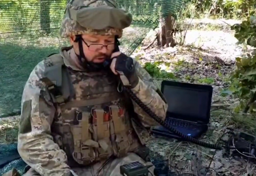 Воины-связисты николаевской десантной бригады показали свою работу на передовой (видео)