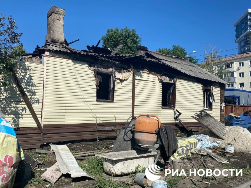 В Белгороде после «хлопков» разрушены пять домов, есть погибшие и раненые 