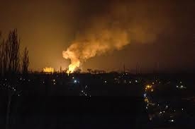 Взрывы в Луганске: сообщают об уничтожении российских складов боеприпасов и казарм