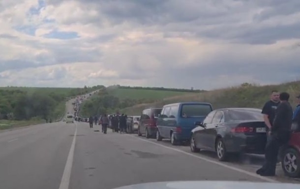Військові РФ перекрили дорогу у напрямку Запоріжжя