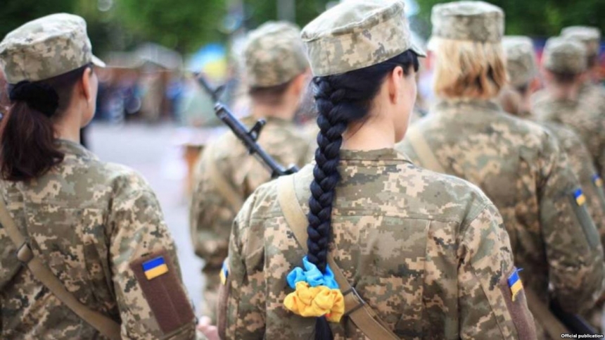 В Минобороны назвали число женщин в украинской армии