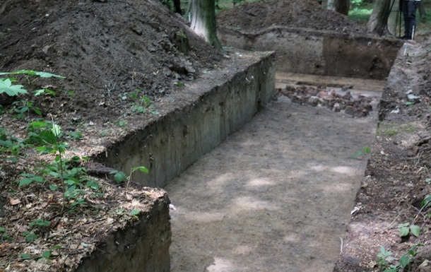 На Львівщині знайшли залишки давньої оборонної споруди