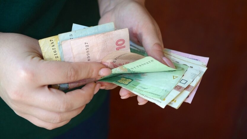 Українці можуть отримати по 2500 гривень міжнародної допомоги