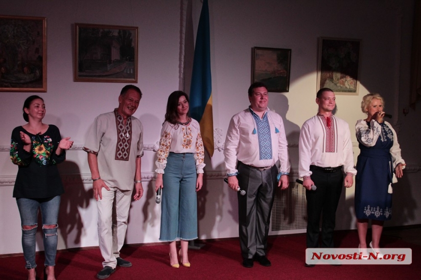У Миколаєві відбувся концерт до Дня державності України (фоторепортаж)