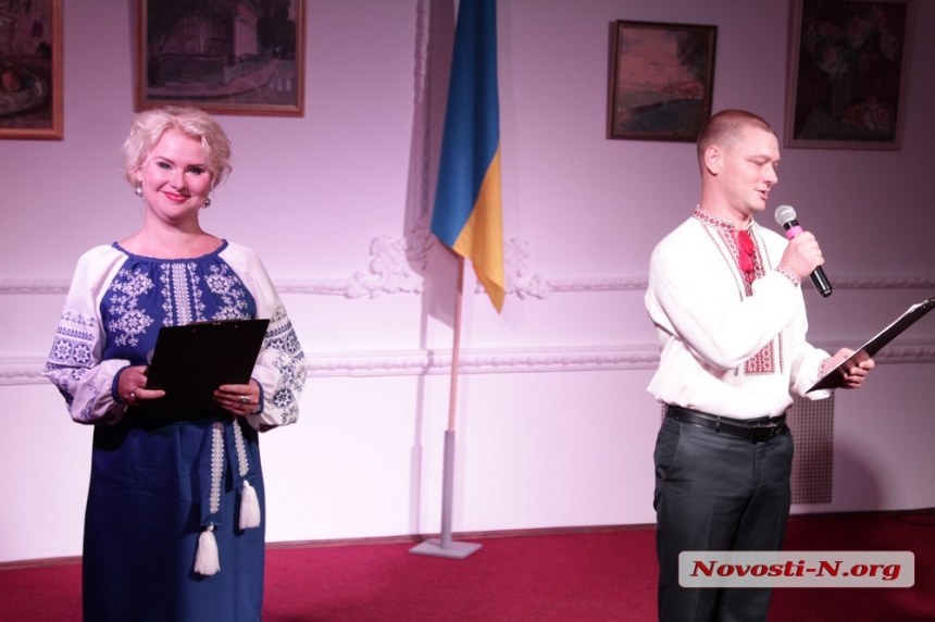 В Николаеве прошел концерт ко Дню государственности Украины (фоторепортаж) 