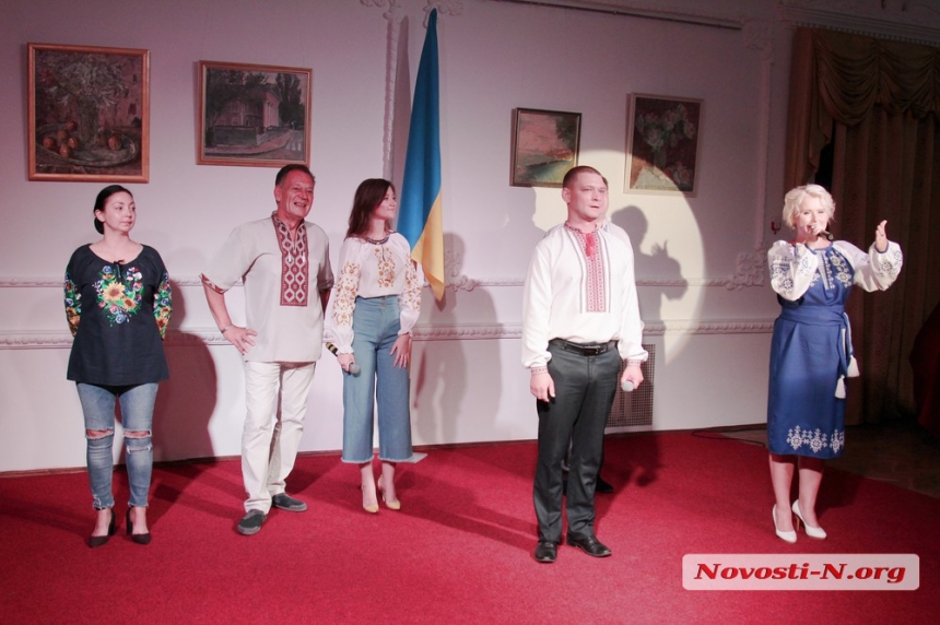 У Миколаєві відбувся концерт до Дня державності України (фоторепортаж)