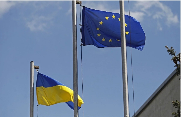 Украина получила первый транш помощи от ЕС, - Шмигаль