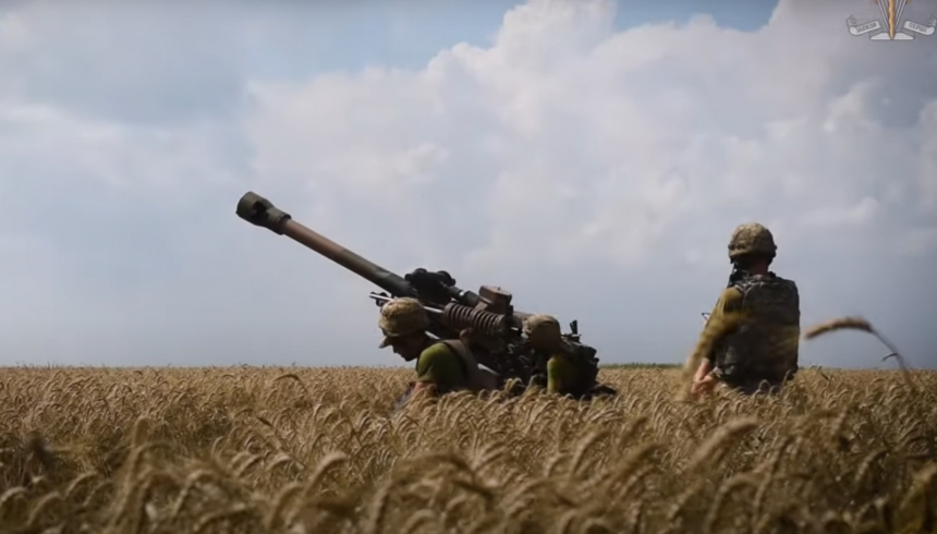 Десантники показали, как британскими гаубицами уничтожают оккупантов на юге Украины