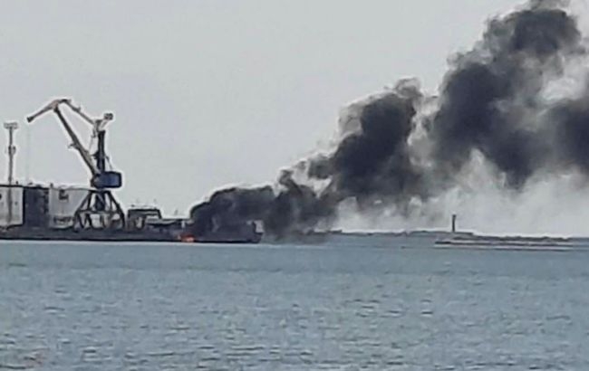 У порту окупованого Бердянська сильна пожежа